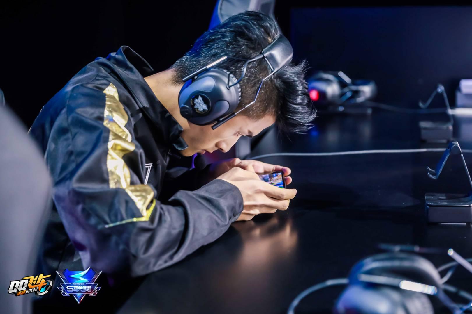 手游登录界面卡住?网络排查从这几步开始